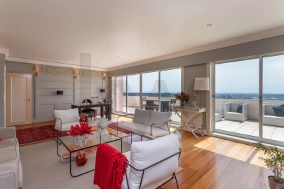Apartamento T6 para Venda em Águas Livres