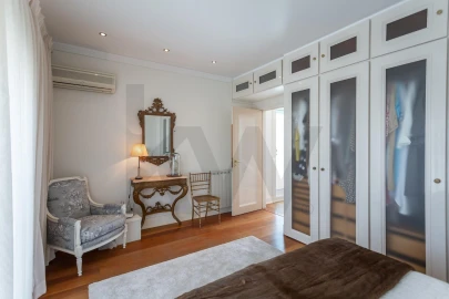 Apartamento T6 para Venda em Águas Livres