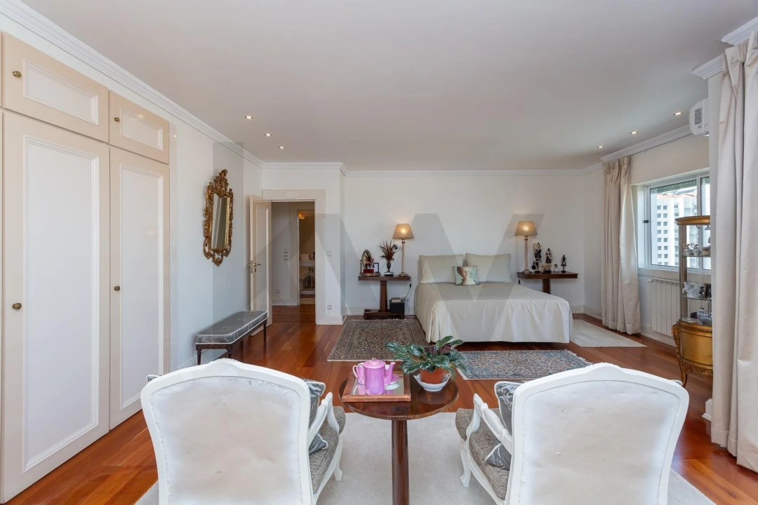 Apartamento T6 para Venda em Águas Livres Foto 15