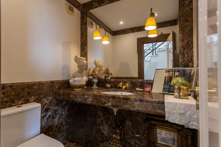 Apartamento T6 para Venda em Águas Livres Foto 13
