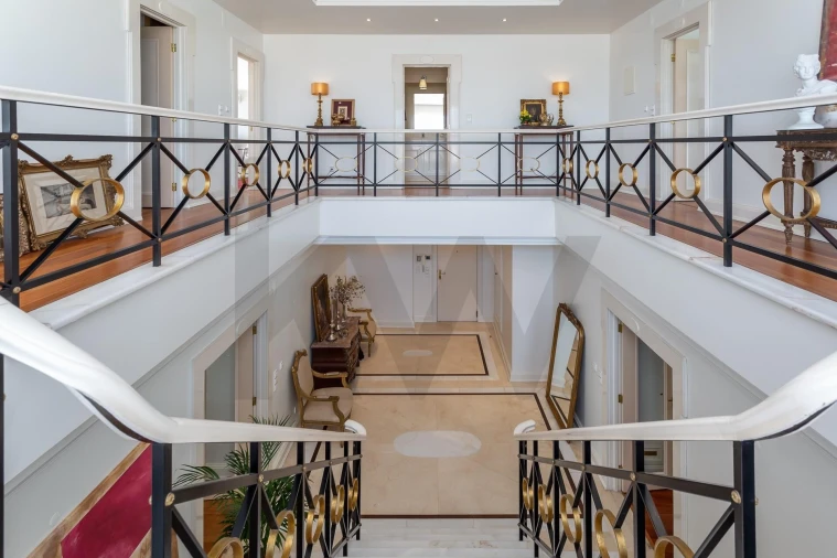 Apartamento T6 para Venda em Águas Livres Foto 19