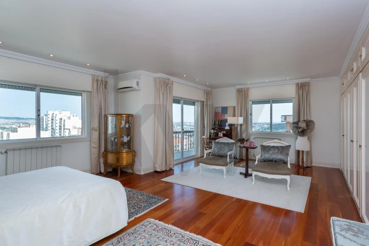 Apartamento T6 para Venda em Águas Livres Foto 14