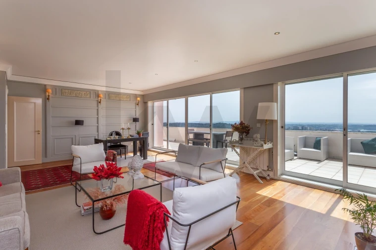 Apartamento T6 para Venda em Águas Livres Foto 30