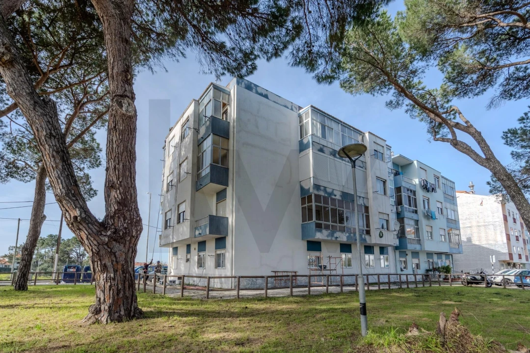 Apartamento T2 para Venda em Seixal, Arrentela e Aldeia de Paio Pires Foto 32