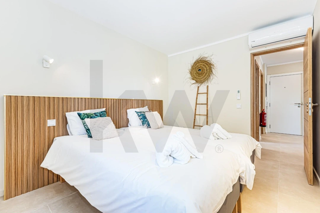 Apartamento T2 para Venda em Quarteira Foto 4