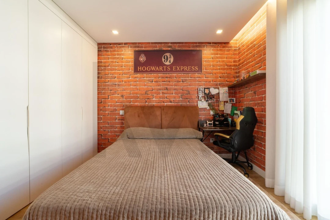 Apartamento T4 para Venda em Porto Salvo Foto 15