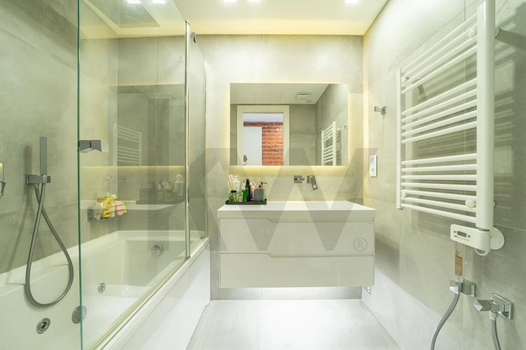 Apartamento T4 para Venda em Porto Salvo Foto 17