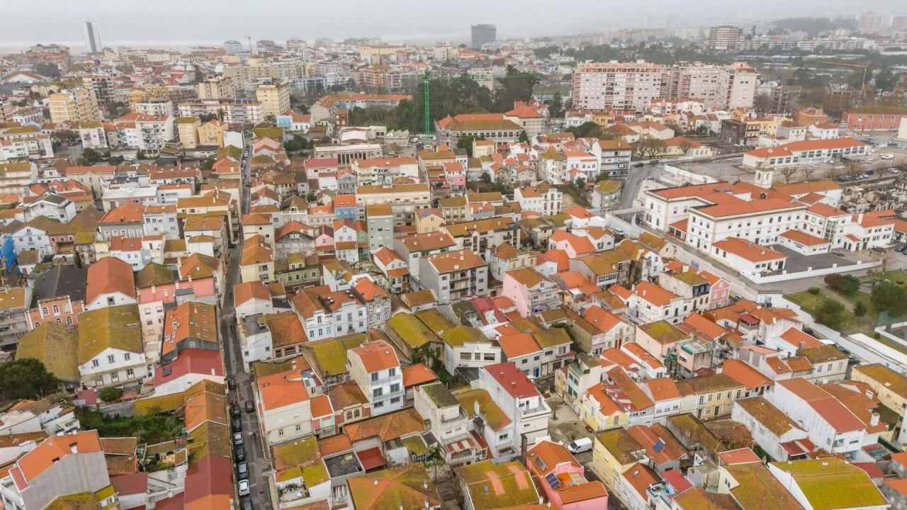 Prédio para Venda em Buarcos Foto 42