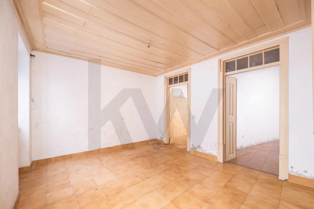 Prédio para Venda em Buarcos Foto 3