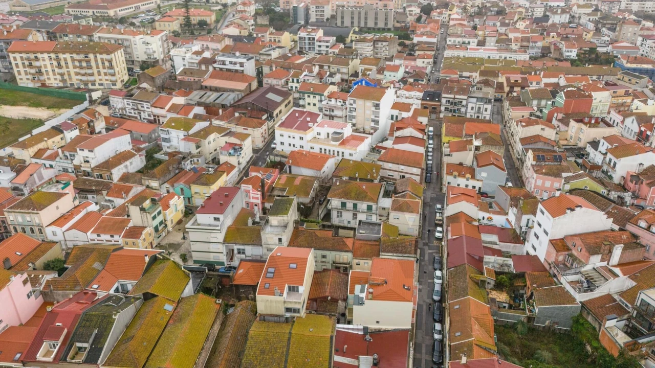 Prédio para Venda em Buarcos Foto 33