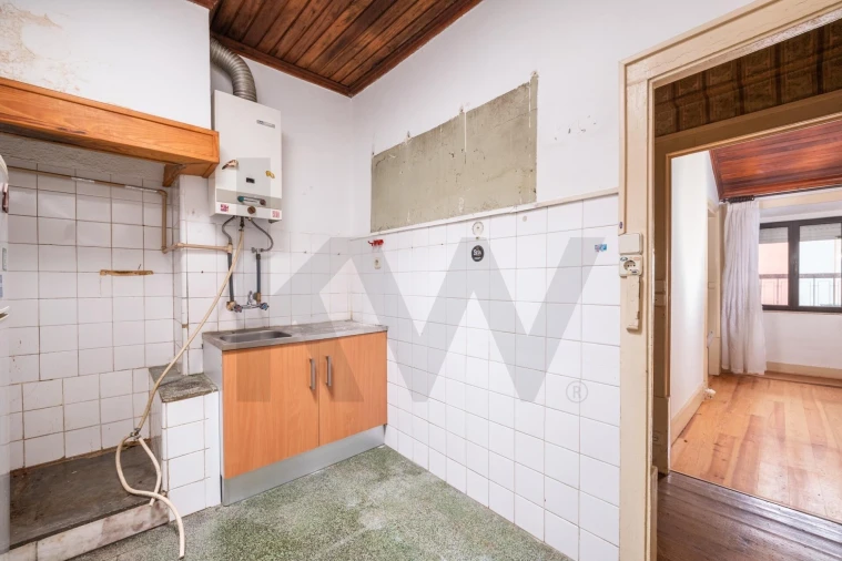 Prédio para Venda em Buarcos Foto 10