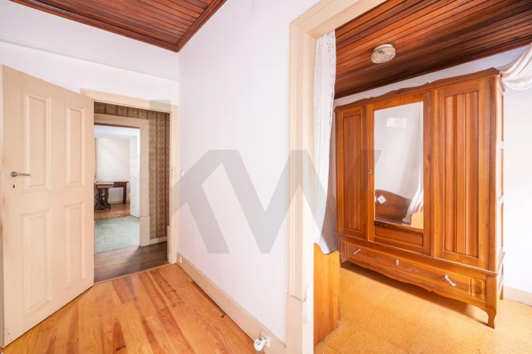 Prédio para Venda em Buarcos Foto 14