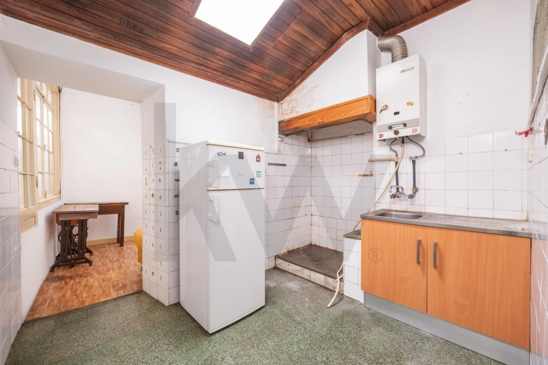 Prédio para Venda em Buarcos Foto 9