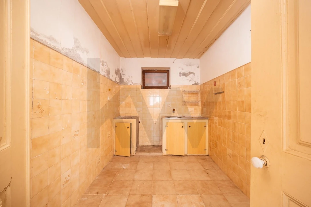 Prédio para Venda em Buarcos Foto 5