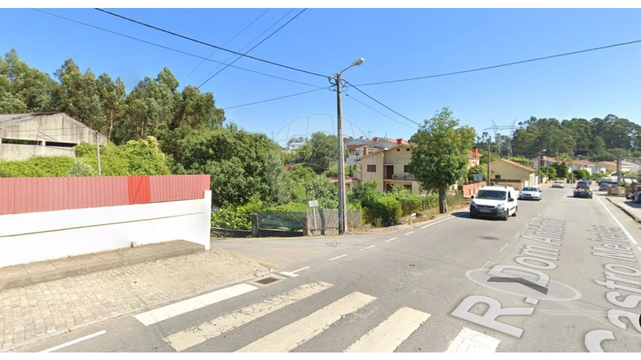 Terreno para Venda em Baguim do Monte (Rio Tinto) Foto 4