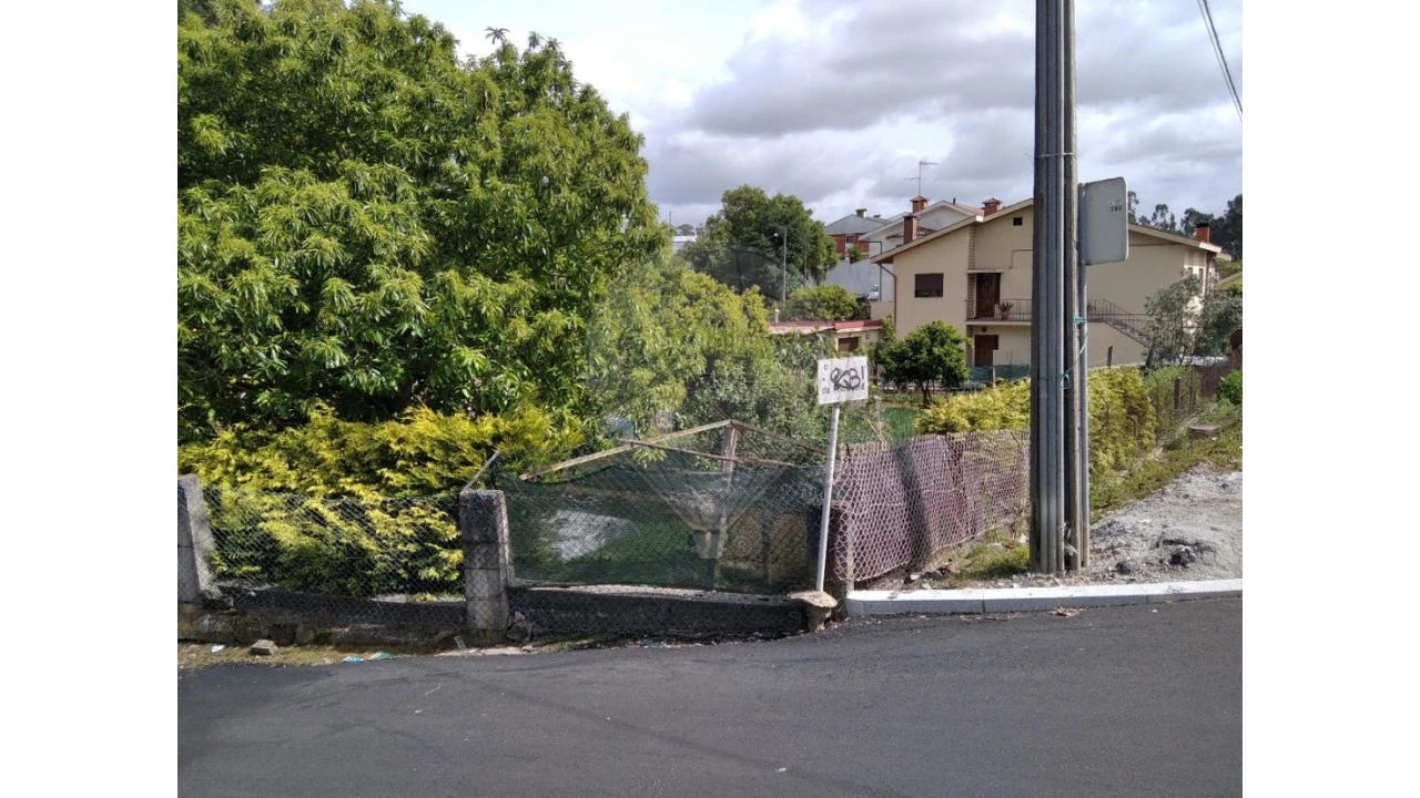 Terreno para Venda em Baguim do Monte (Rio Tinto) Foto 10