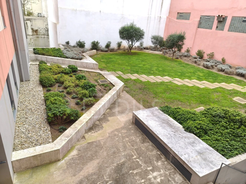 Apartamento T2 para Arrendamento em Alcantara Foto 13