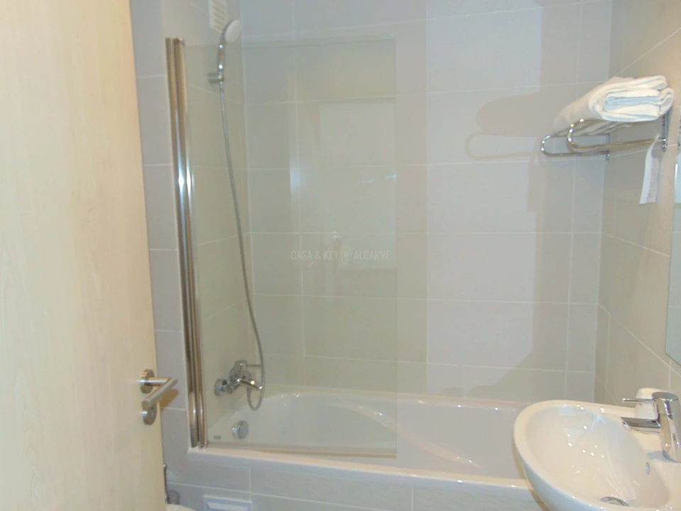 Apartamento T2 para Venda em Mexilhoeira Grande Foto 12