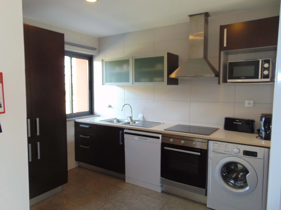 Apartamento T2 para Venda em Mexilhoeira Grande Foto 2