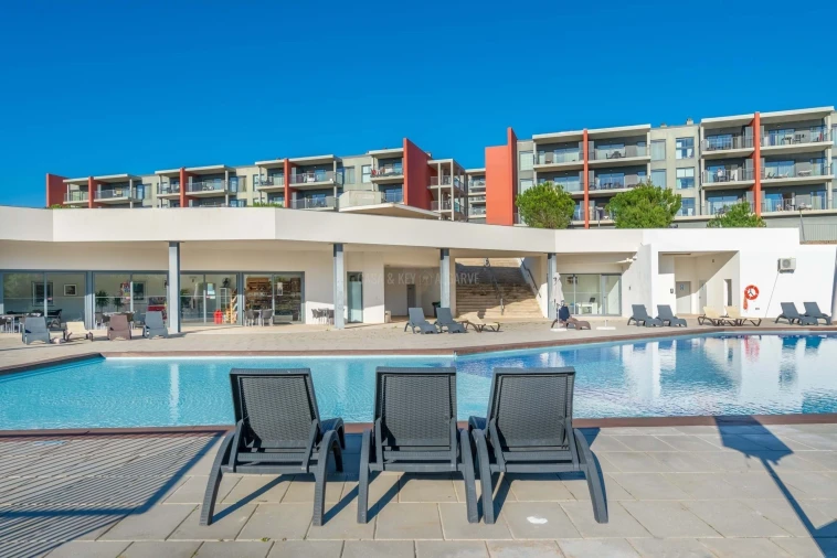 Apartamento T2 para Venda em Mexilhoeira Grande Foto 33