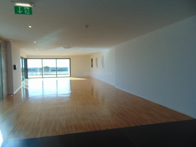 Apartamento T2 para Venda em Mexilhoeira Grande Foto 47