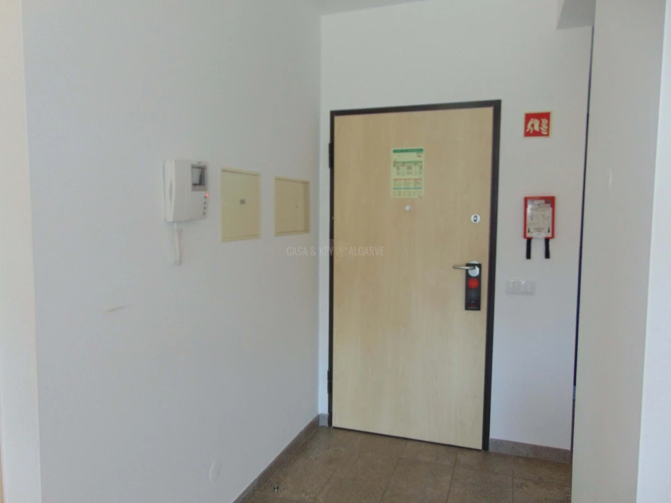 Apartamento T2 para Venda em Mexilhoeira Grande Foto 5