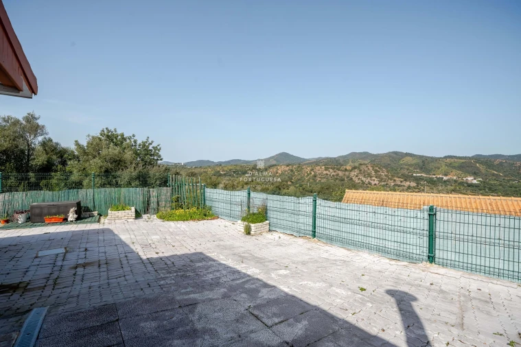 Moradia T3 para Venda em Salir Foto 10