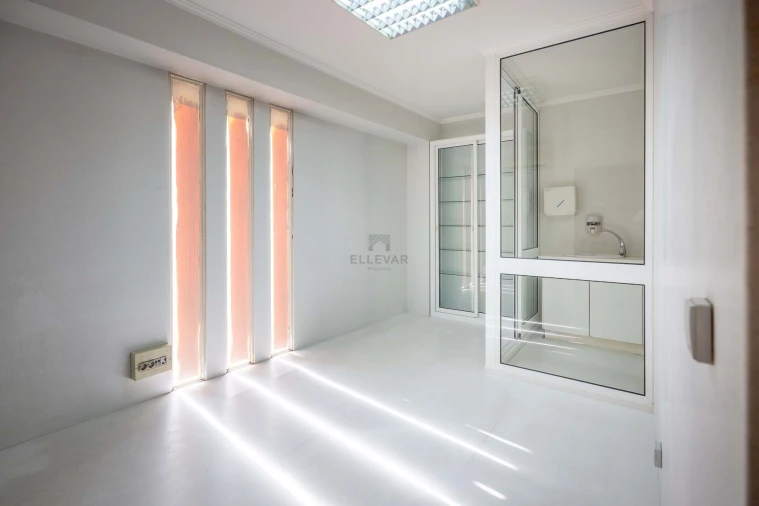 Negócio para Venda em Funchal (Santa Luzia) Foto 14