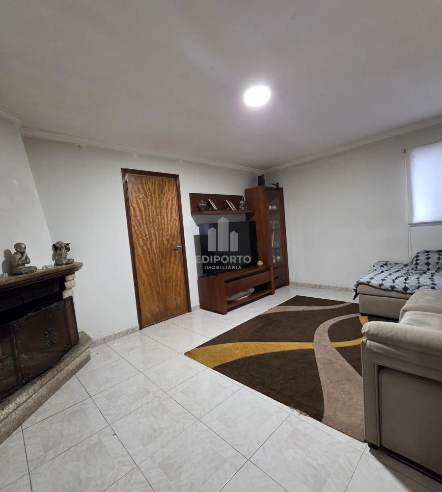 Moradia T3 para Venda em Esmoriz Foto 2