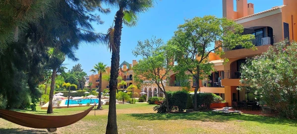 Apartamento T2 para Venda em Quarteira