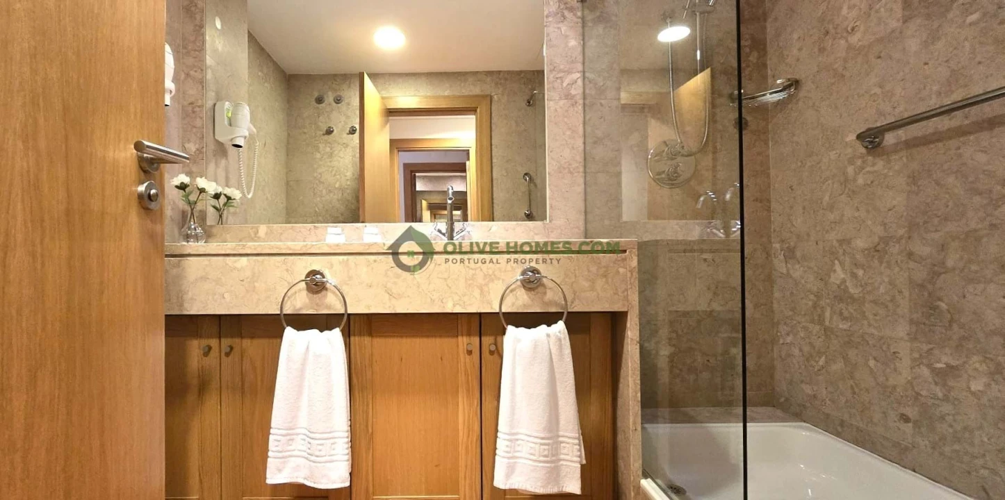 Apartamento T2 para Venda em Quarteira Foto 18