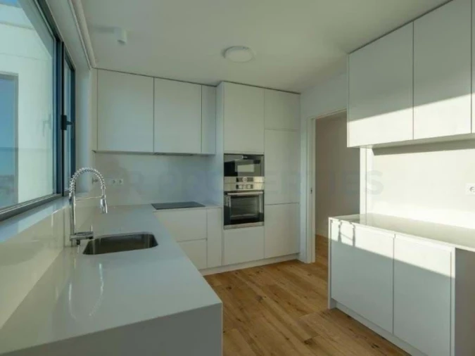 Apartamento T1 para Venda em Olhão Foto 3