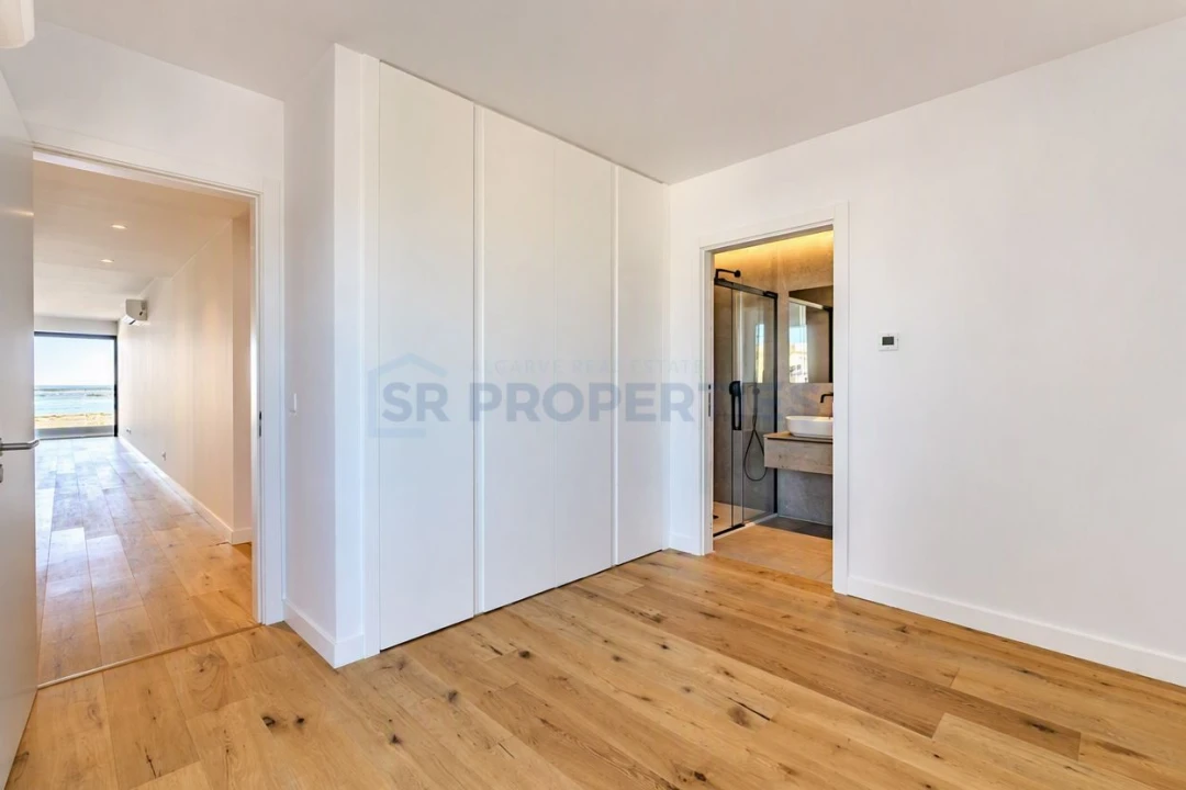 Apartamento T3 para Venda em Olhão Foto 3