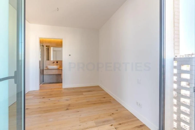 Apartamento T3 para Venda em Olhão Foto 18