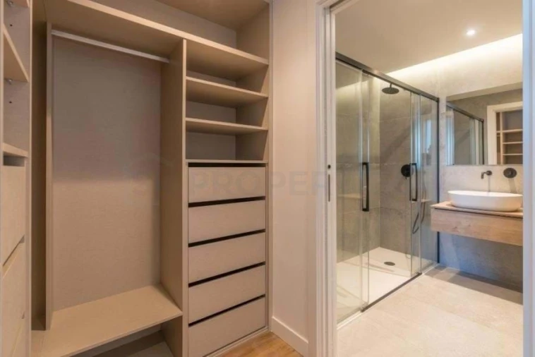 Apartamento T3 para Venda em Olhão Foto 4