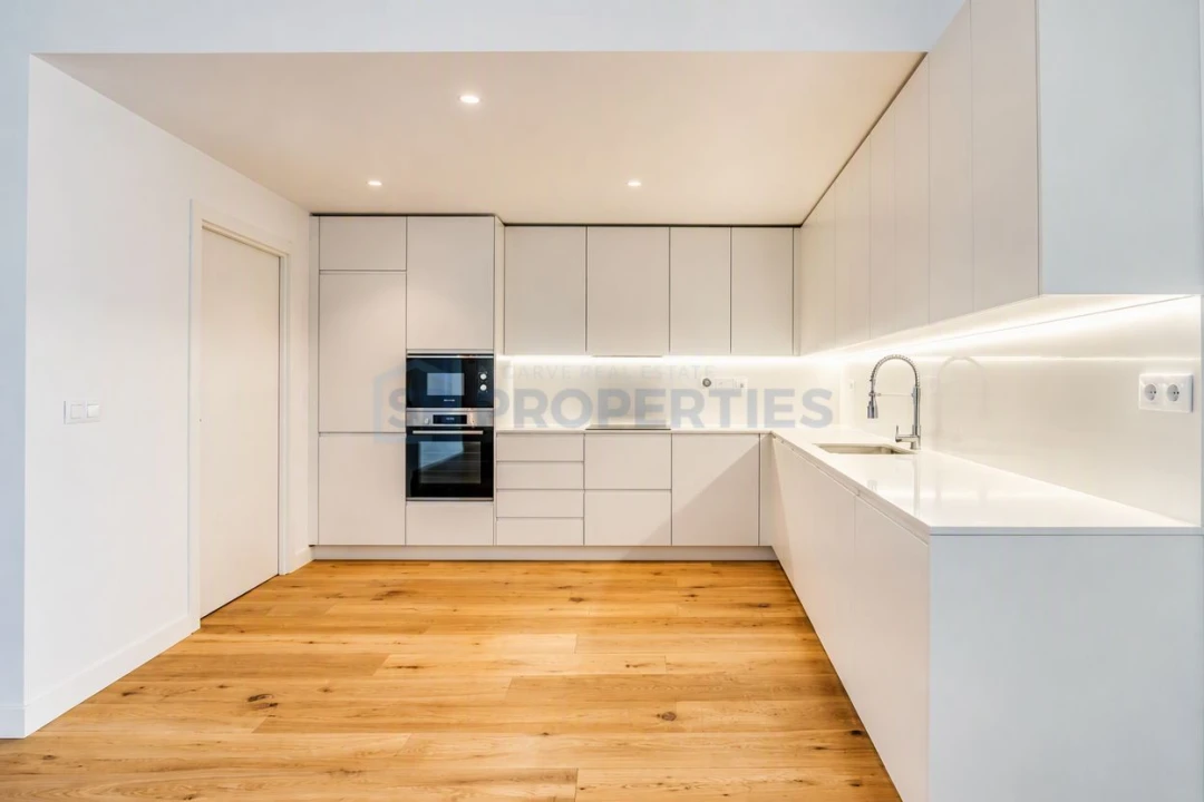 Apartamento T3 para Venda em Olhão Foto 2