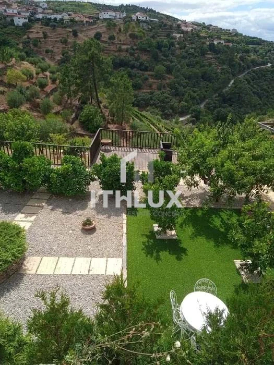 Quinta T3 para Venda em Adorigo Foto 1