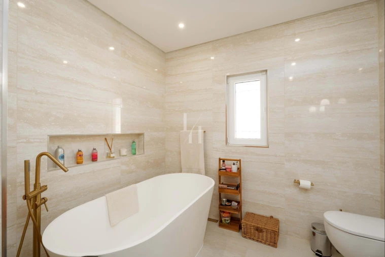 Moradia T3 para Venda em Quarteira Foto 21