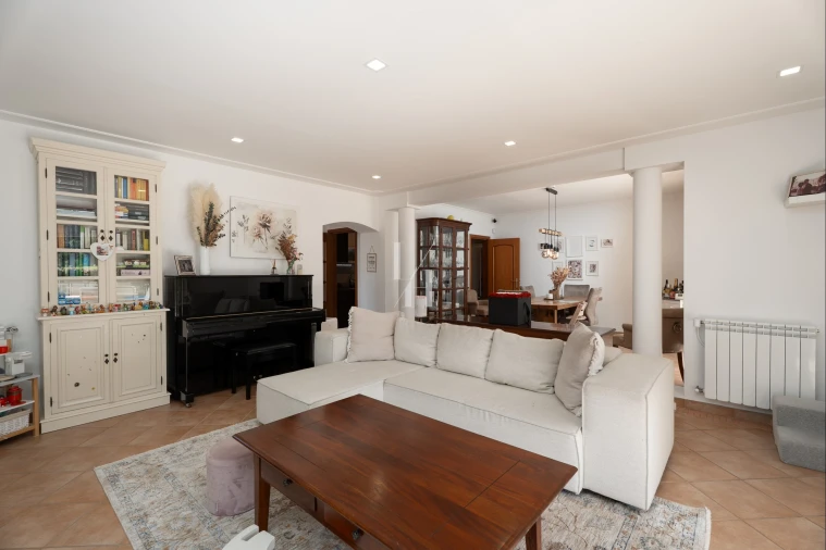 Moradia T3 para Venda em Quarteira Foto 7