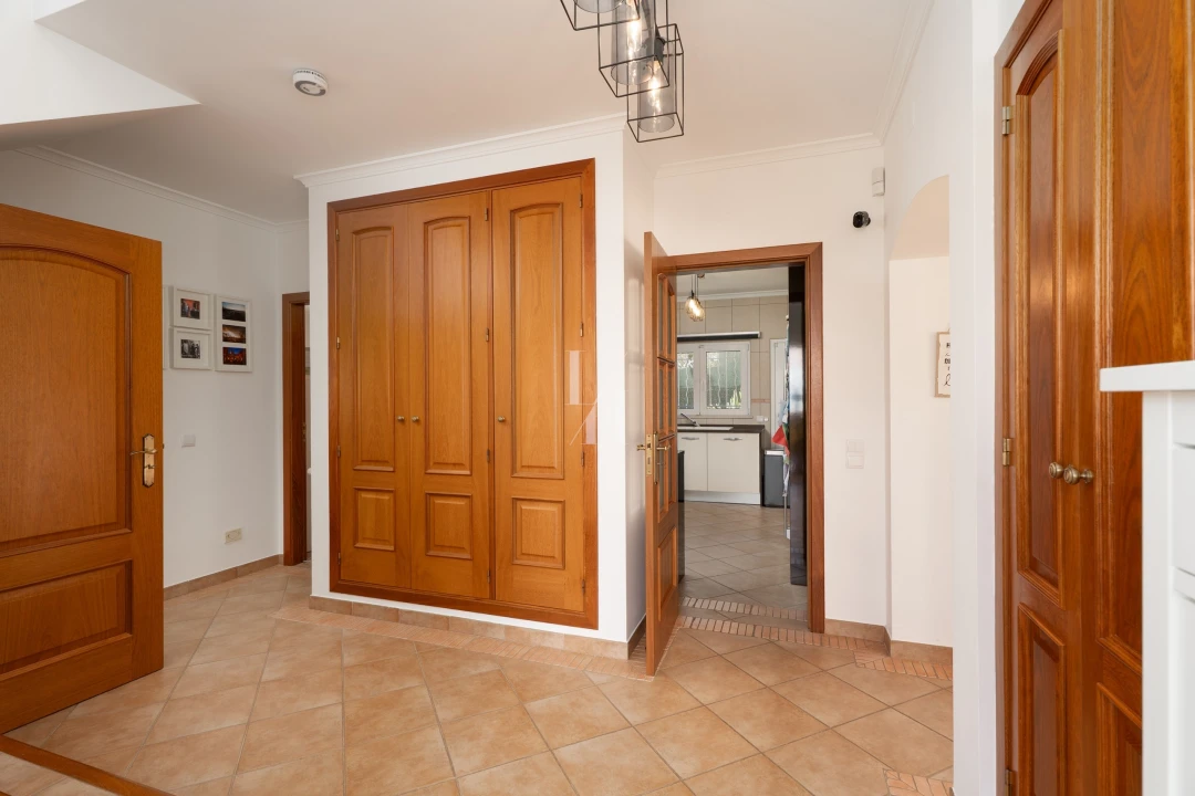 Moradia T3 para Venda em Quarteira Foto 3