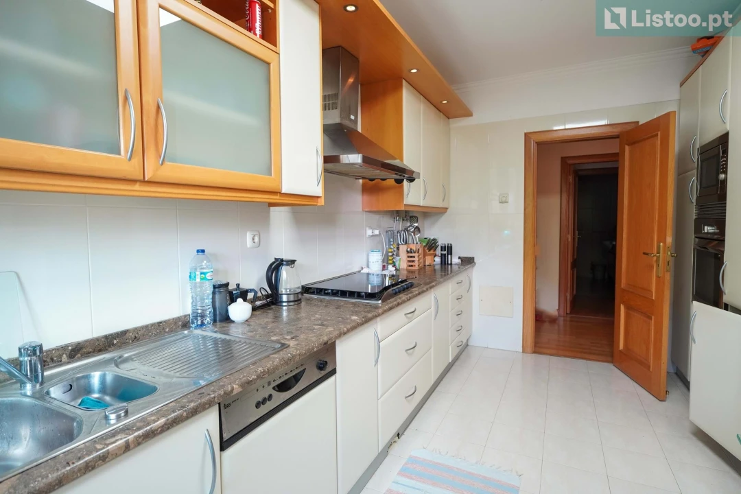 Apartamento T2 para Venda em Alcabideche Foto 22