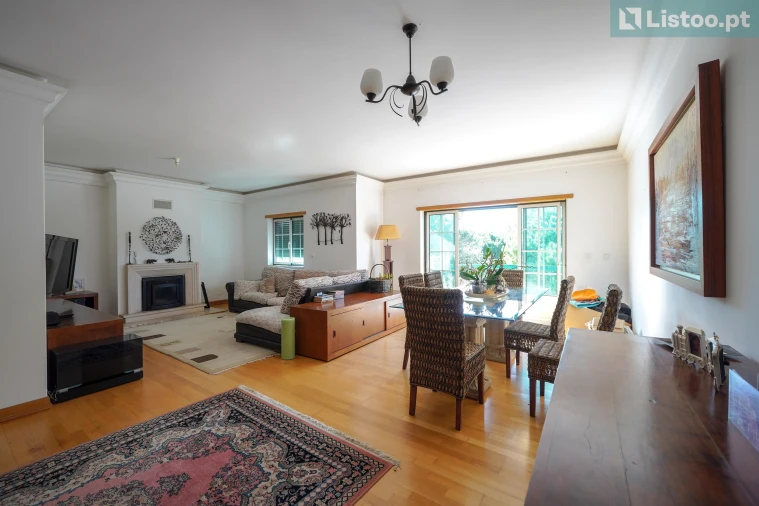 Apartamento T2 para Venda em Alcabideche Foto 2