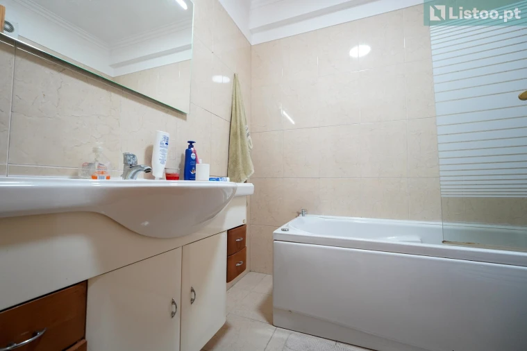 Apartamento T2 para Venda em Alcabideche Foto 15