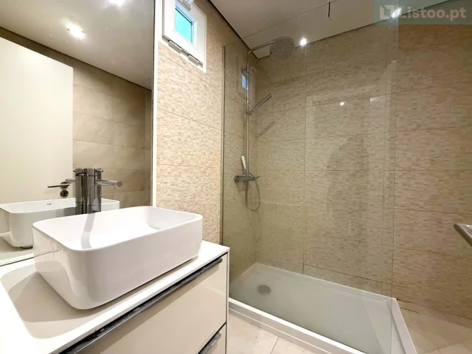 Apartamento T1 para Venda em Misericórdia Foto 11