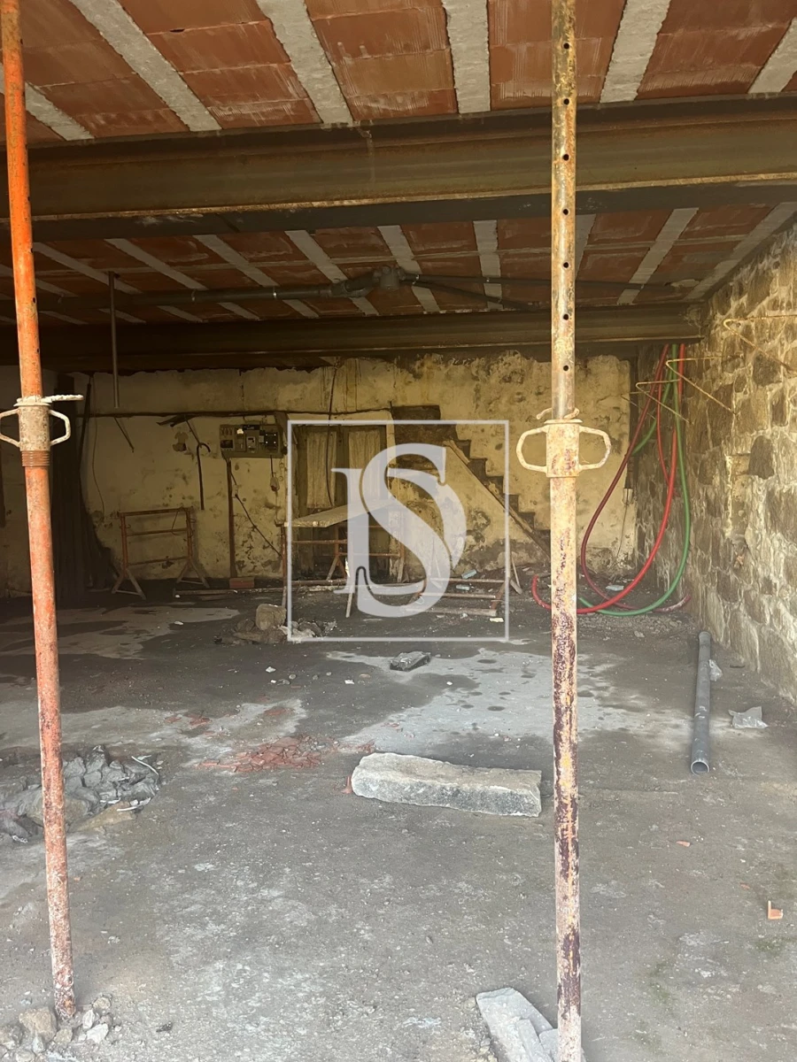 Moradia T3 para Venda em Pico de Regalados, Gondiães e Mós Foto 28