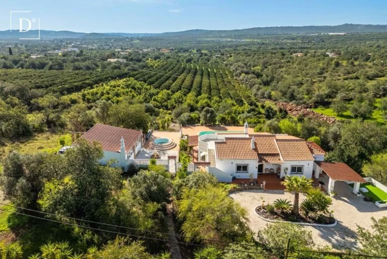 Moradia T3 para Venda em Albufeira e Olhos de Água Foto 17