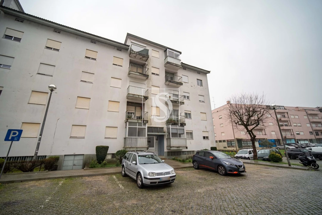 Apartamento T1 para Venda em Arcozelo Foto 15