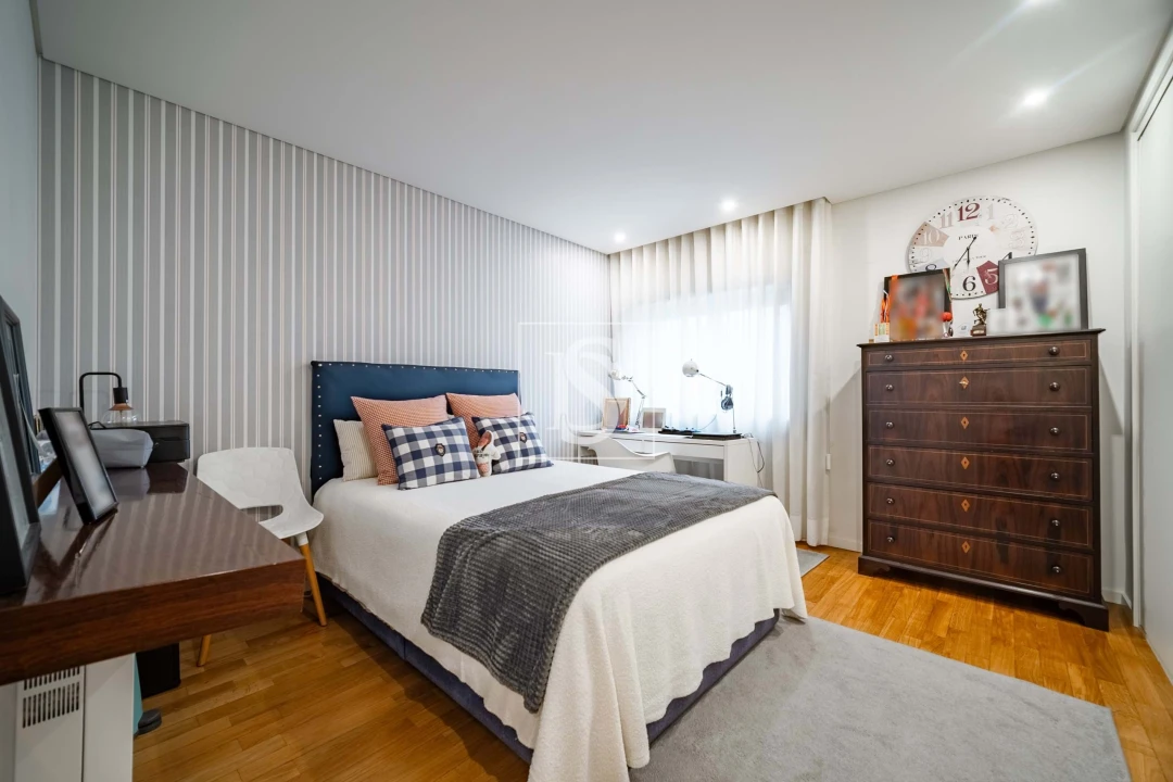 Apartamento T3 para Venda em Arcozelo Foto 19