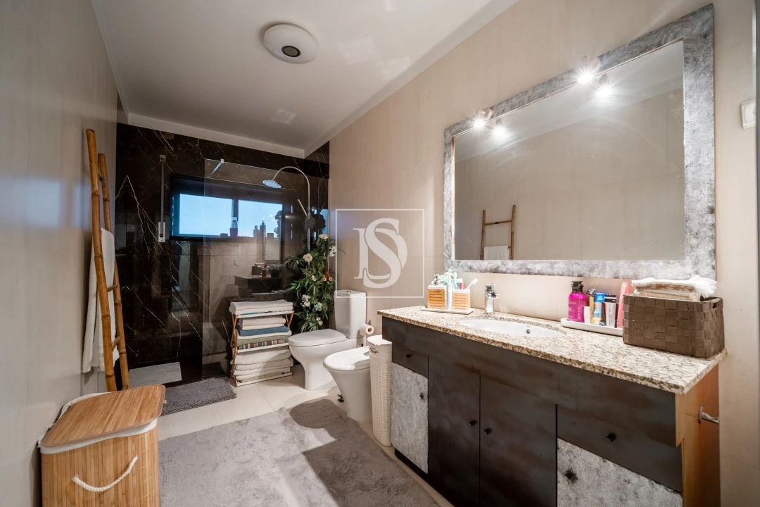 Apartamento T3 para Venda em Arcozelo Foto 21