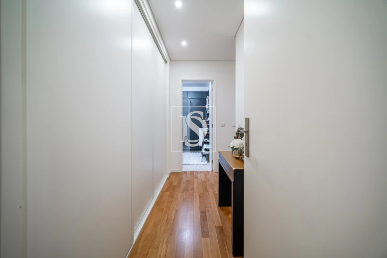 Apartamento T3 para Venda em Arcozelo Foto 13